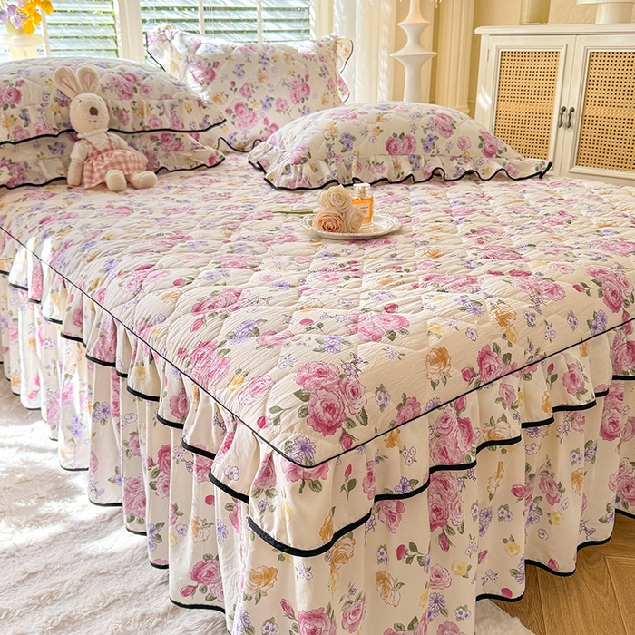 91家纺网 家纺一手货源 找家纺 优家居 2025新品水洗棉夹棉床裙单件三件套韩版水洗皱皱纱夹棉床盖床罩直播爆款 紫雾花园