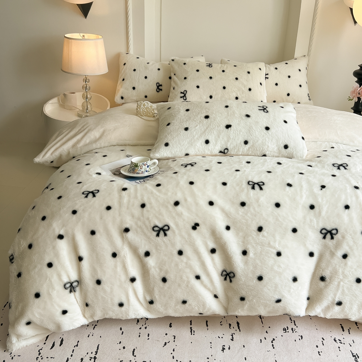 91家纺网 家纺一手货源 找家纺 同田家纺 2025新款法式风兔绒牛奶绒四件套 小蝴蝶结