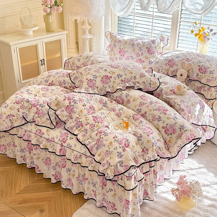 91家纺网 家纺一手货源 找家纺 优家居 2025新品水洗棉全夹棉床裙四件套韩版糯糯棉水洗皱皱纱床罩花边被套枕套直播爆款 紫雾花园