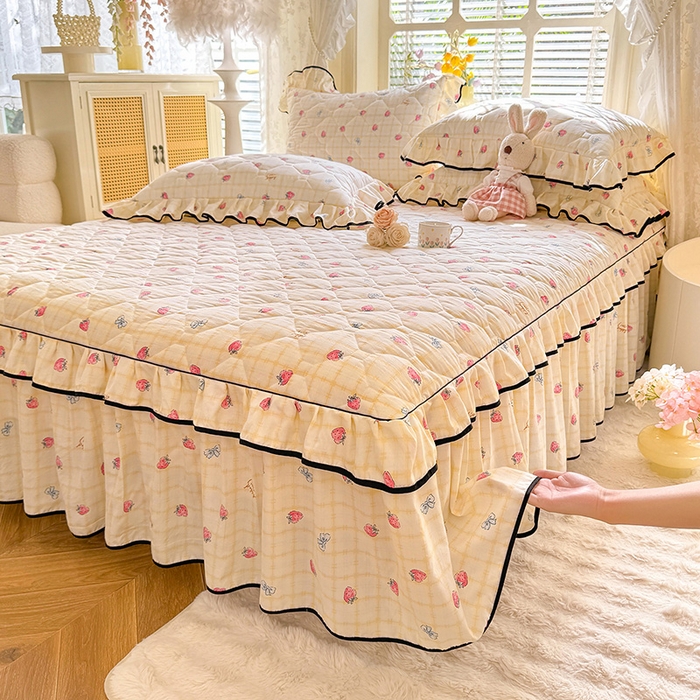 91家纺网 家纺一手货源 找家纺 优家居 2025新品水洗棉全夹棉床裙四件套韩版糯糯棉水洗皱皱纱床罩花边被套枕套直播爆款 莓好时光