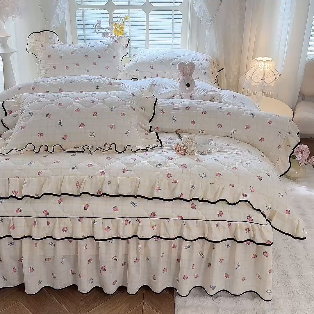 91家纺网 家纺一手货源 找家纺 优家居 2025新品水洗棉全夹棉床裙四件套韩版糯糯棉水洗皱皱纱床罩花边被套枕套直播爆款 莓好时光