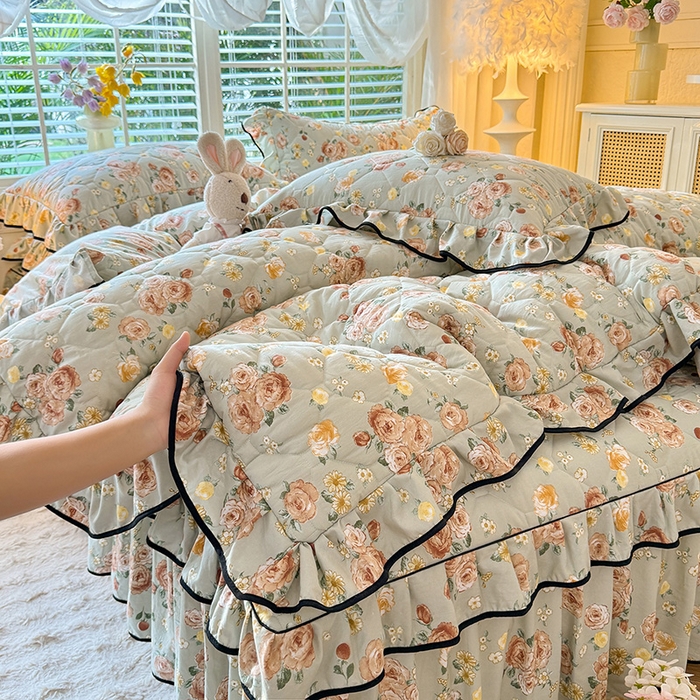 91家纺网 家纺一手货源 找家纺 优家居 2025新品水洗棉全夹棉床裙四件套韩版糯糯棉水洗皱皱纱床罩花边被套枕套直播爆款 花花田园