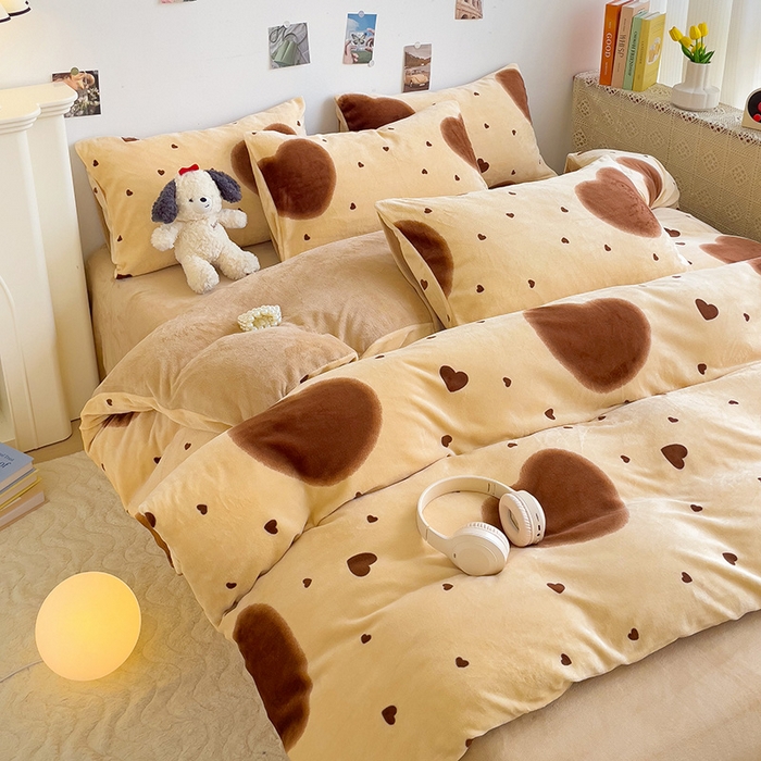 91家纺网 家纺一手货源 找家纺 （总）西引力 2025新款亲肤舒适加厚牛奶绒印花四件套