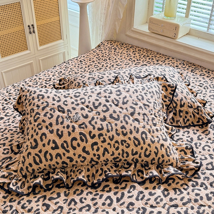 91家纺网 家纺一手货源 找家纺 优家居 2025新品水洗棉全夹棉床裙四件套韩版糯糯棉水洗皱皱纱床罩花边被套枕套直播爆款 豹纹-咖