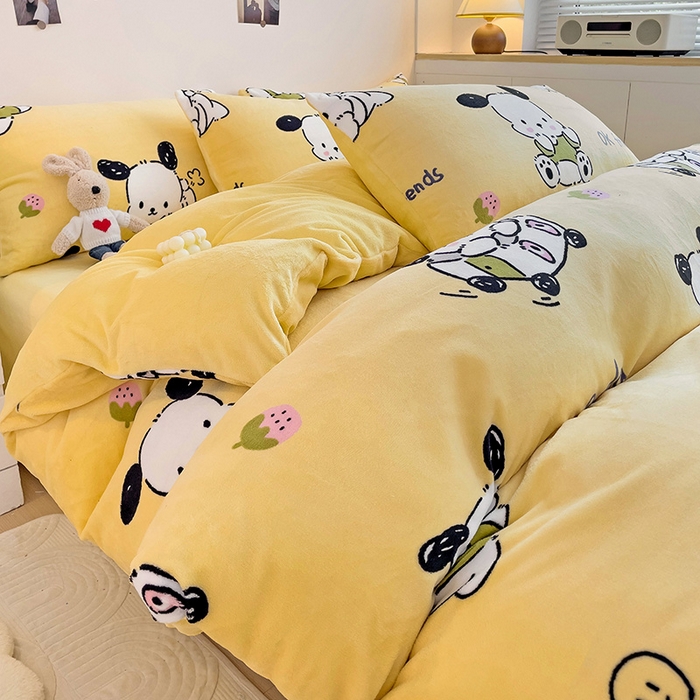 91家纺网 家纺一手货源 找家纺 西引力 2025新款亲肤舒适加厚牛奶绒印花四件套 调皮狗黄