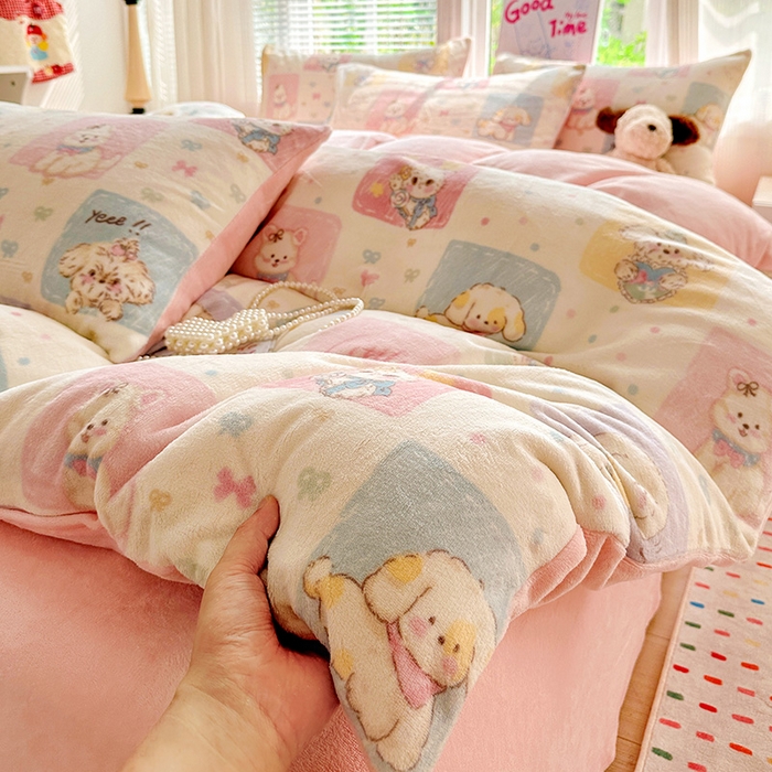 91家纺网 家纺一手货源 找家纺 西引力 2025新款亲肤舒适加厚牛奶绒印花四件套 动物乐园