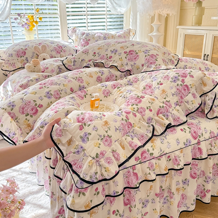 91家纺网 家纺一手货源 找家纺 优家居 2025新品水洗棉全夹棉床裙四件套韩版糯糯棉水洗皱皱纱床罩花边被套枕套直播爆款 紫雾花园