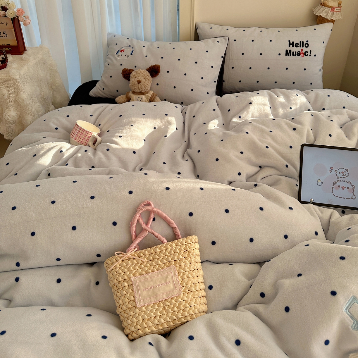 91家纺网 家纺一手货源 找家纺 顾里家纺 2025新款韩系兔毛贴布绣牛奶绒四件套 音乐猫咪