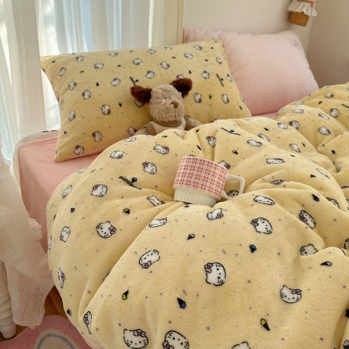 91家纺网 家纺一手货源 找家纺 顾里家纺 2025新款韩系兔毛贴布绣牛奶绒四件套 旺财猫咪