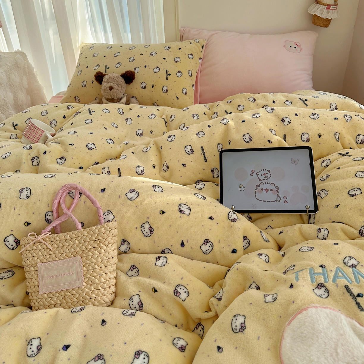 91家纺网 家纺一手货源 找家纺 顾里家纺 2025新款韩系兔毛贴布绣牛奶绒四件套 旺财猫咪