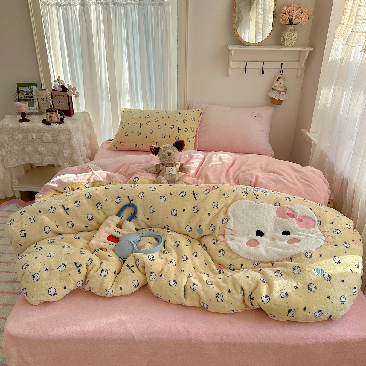 91家纺网 家纺一手货源 找家纺 顾里家纺 2025新款韩系兔毛贴布绣牛奶绒四件套 旺财猫咪