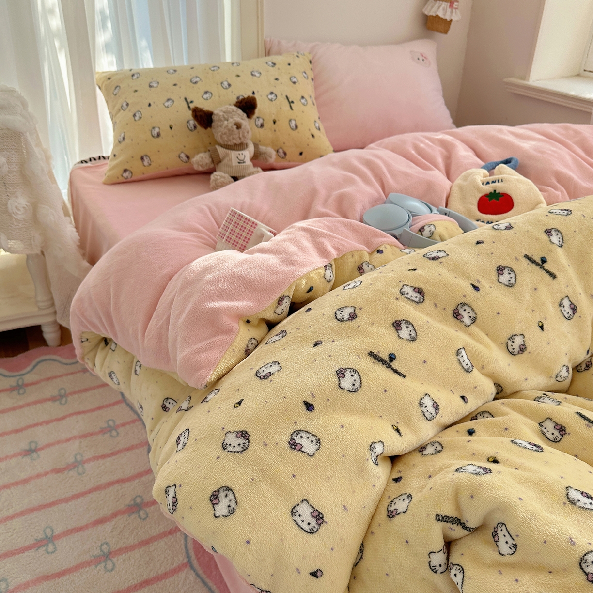 91家纺网 家纺一手货源 找家纺 顾里家纺 2025新款韩系兔毛贴布绣牛奶绒四件套 旺财猫咪