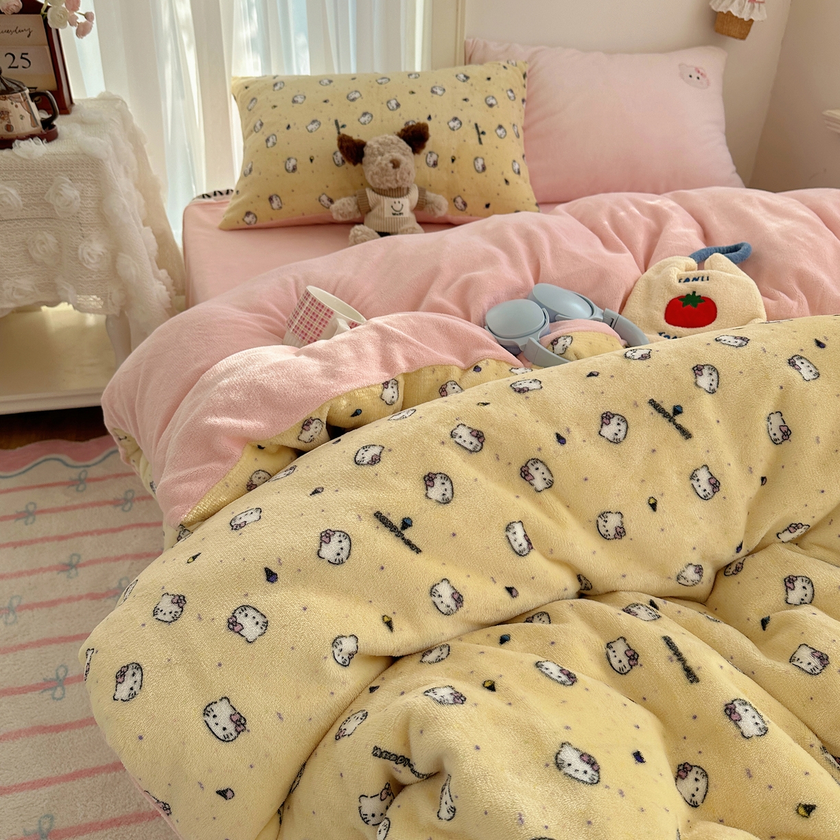 91家纺网 家纺一手货源 找家纺 顾里家纺 2025新款韩系兔毛贴布绣牛奶绒四件套 旺财猫咪