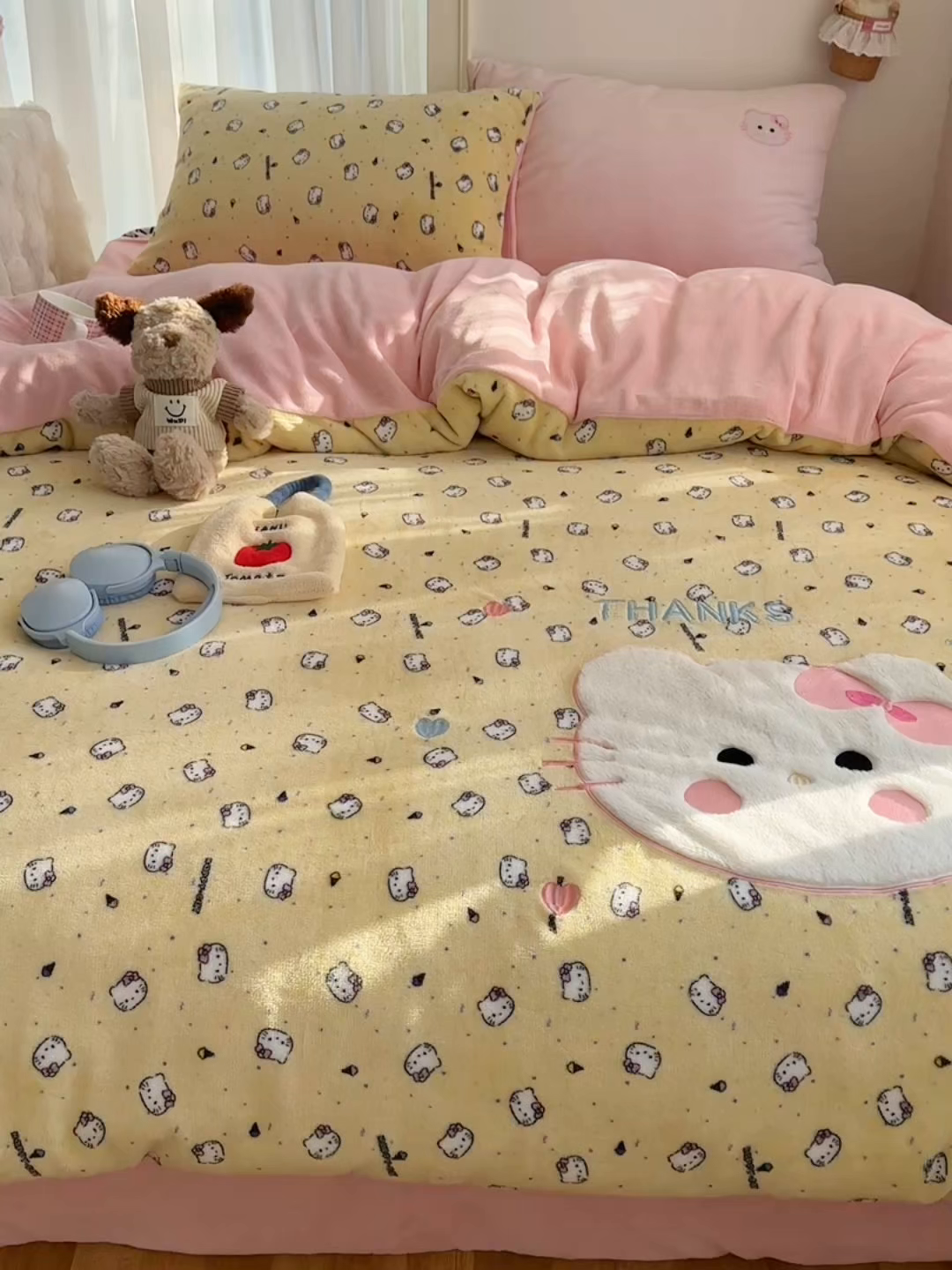 91家纺网 家纺一手货源 找家纺 顾里家纺 2025新款韩系兔毛贴布绣牛奶绒四件套 旺财猫咪