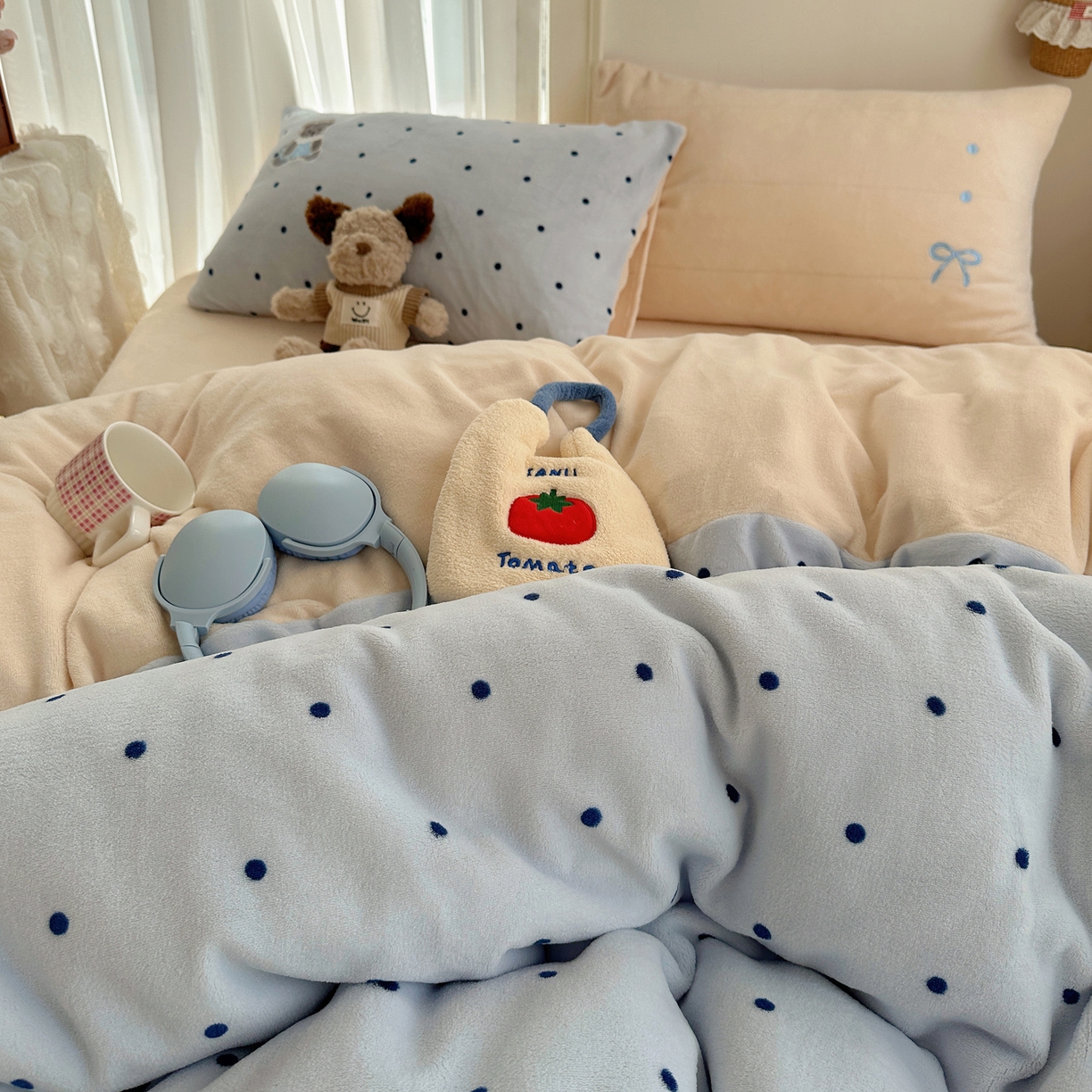 91家纺网 家纺一手货源 找家纺 顾里家纺 2025新款韩系兔毛贴布绣牛奶绒四件套 甜心小熊