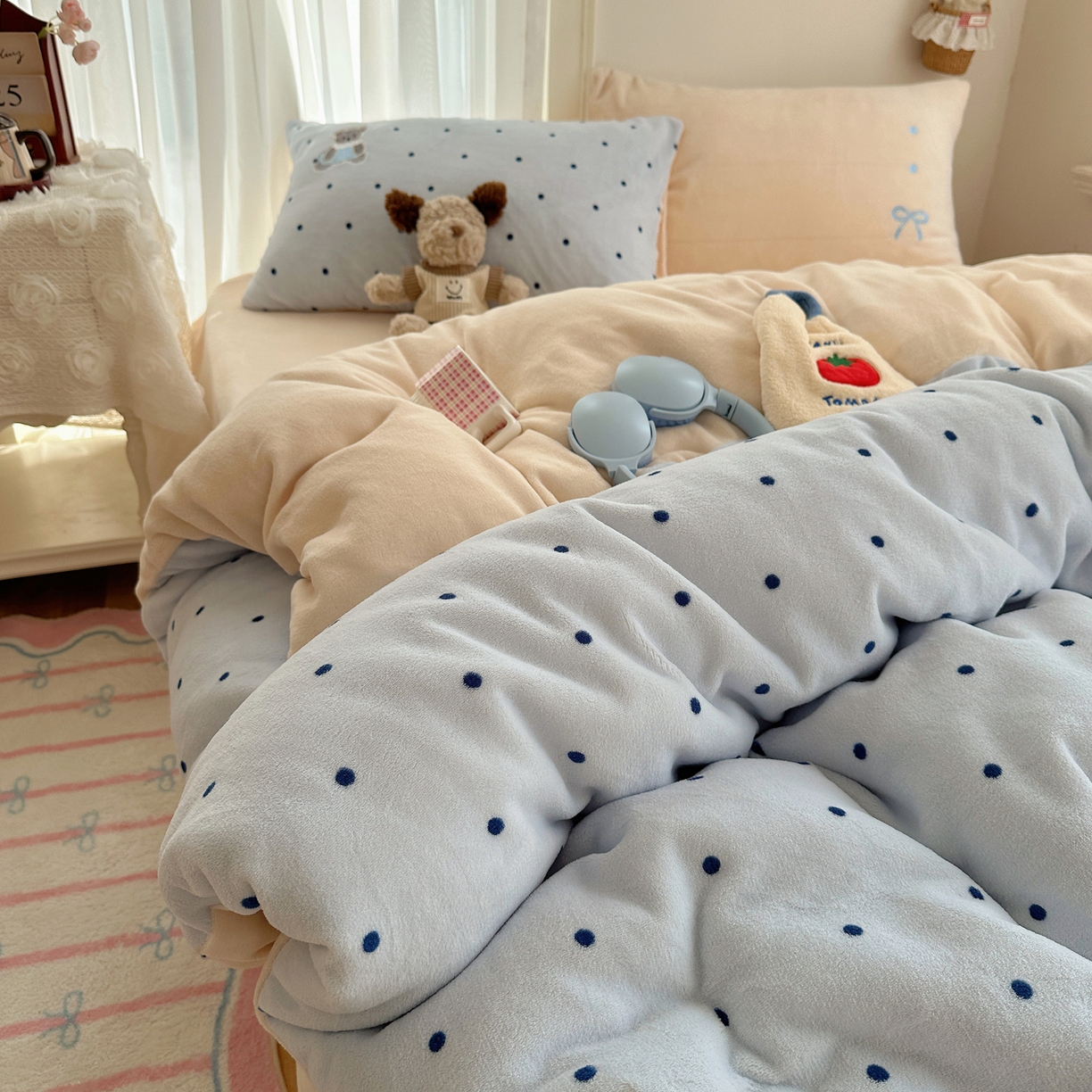 91家纺网 家纺一手货源 找家纺 顾里家纺 2025新款韩系兔毛贴布绣牛奶绒四件套 甜心小熊