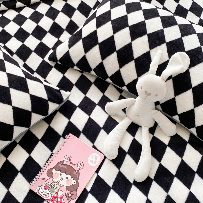 91家纺网 家纺一手货源 找家纺 西引力 2025新款亲肤舒适加厚牛奶绒印花四件套 格子