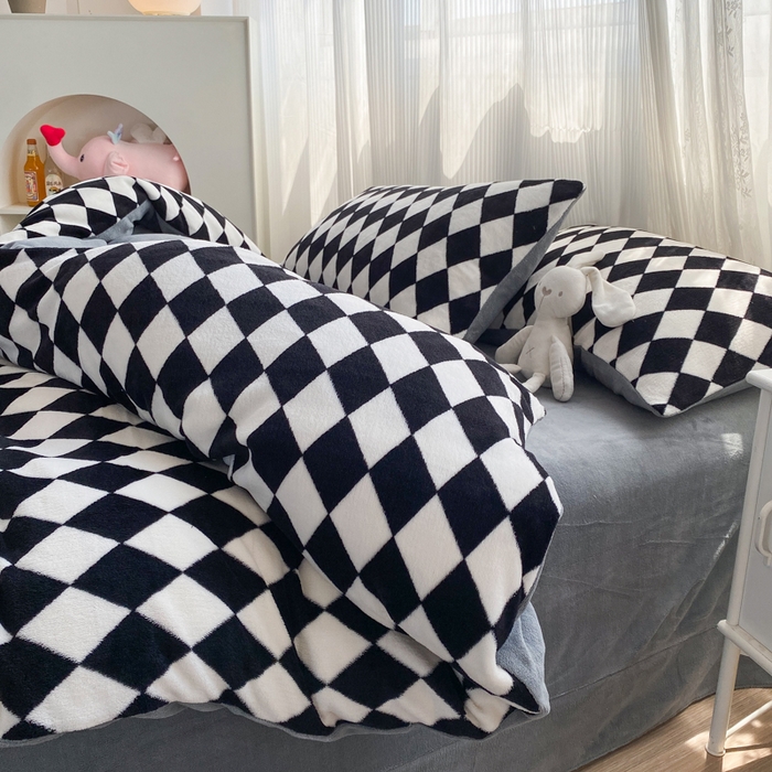 91家纺网 家纺一手货源 找家纺 西引力 2025新款亲肤舒适加厚牛奶绒印花四件套 格子