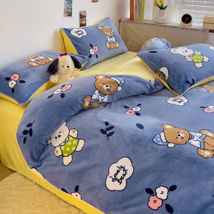 91家纺网 家纺一手货源 找家纺 西引力 2025新款亲肤舒适加厚牛奶绒印花四件套 花朵小熊