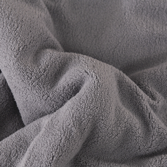 91家纺网 家纺一手货源 找家纺 印季家纺 2025秋冬新款三层夹棉立体舒棉绒毛毯毯子多功能盖毯 柔蓝+灰