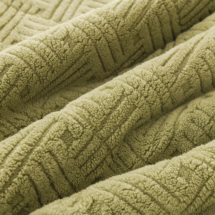 91家纺网 家纺一手货源 找家纺 印季家纺 2025秋冬新款三层夹棉立体舒棉绒毛毯毯子多功能盖毯 嫩绿