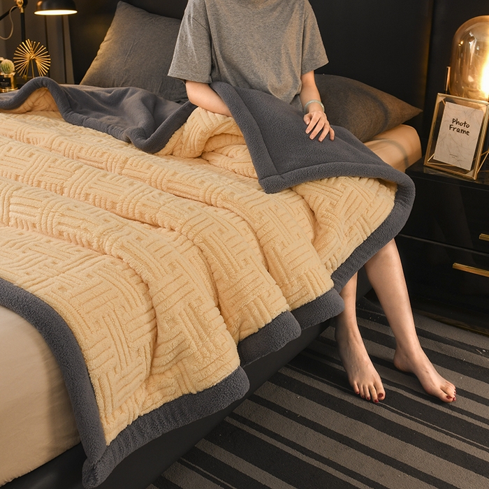 91家纺网 家纺一手货源 找家纺 印季家纺 2025秋冬新款三层夹棉立体舒棉绒毛毯毯子多功能盖毯 柠檬黄+灰