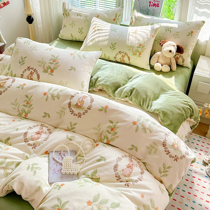 91家纺网 家纺一手货源 找家纺 西引力 2025新款亲肤舒适加厚牛奶绒印花四件套 可爱兔