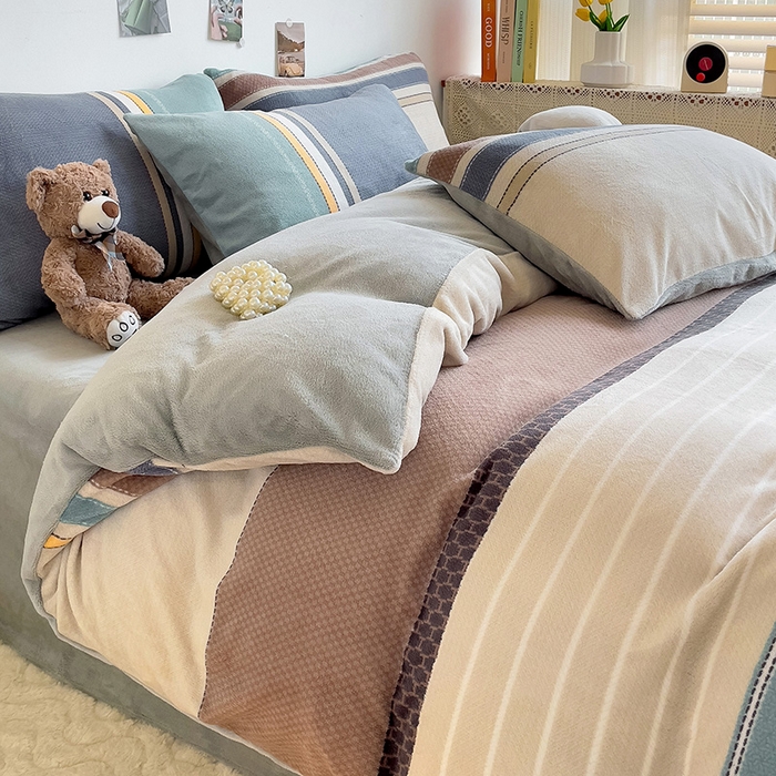 91家纺网 家纺一手货源 找家纺 西引力 2025新款亲肤舒适加厚牛奶绒印花四件套 莫兰迪