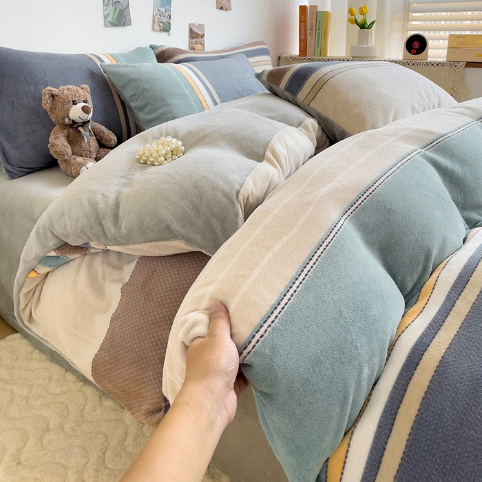 91家纺网 家纺一手货源 找家纺 西引力 2025新款亲肤舒适加厚牛奶绒印花四件套 莫兰迪