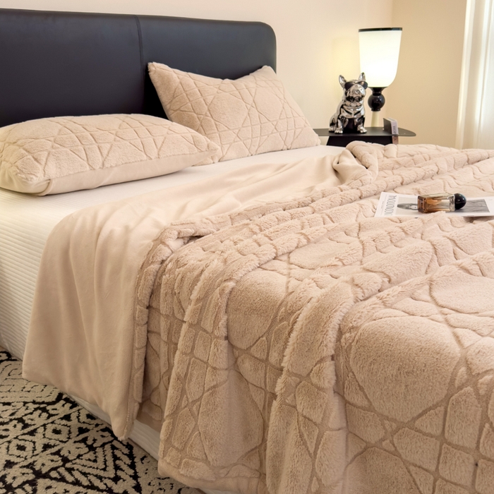 91家纺网 家纺一手货源 找家纺 印季家纺 2025新款双层提花兔毛绒毛毯毯子 提花兔毛绒-卡其