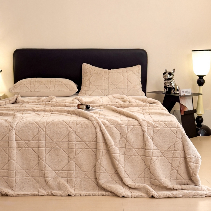 91家纺网 家纺一手货源 找家纺 印季家纺 2025新款双层提花兔毛绒毛毯毯子 提花兔毛绒-卡其