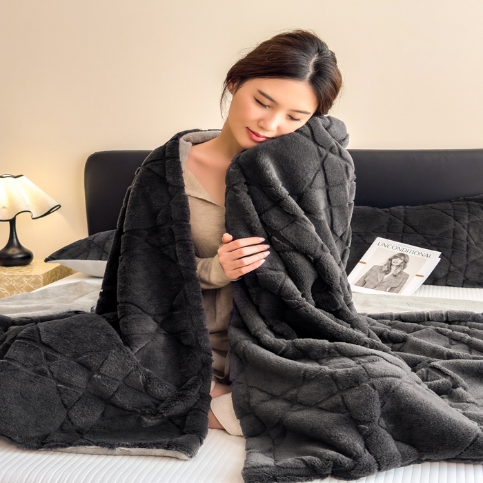 91家纺网 家纺一手货源 找家纺 印季家纺 2025新款双层提花兔毛绒毛毯毯子 提花兔毛绒-深灰