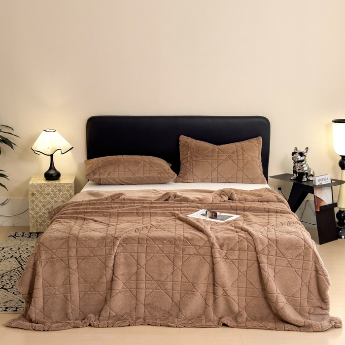 91家纺网 家纺一手货源 找家纺 印季家纺 2025新款双层提花兔毛绒毛毯毯子 提花兔毛绒-咖啡