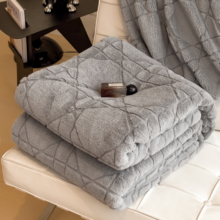 91家纺网 家纺一手货源 找家纺 印季家纺 2025新款双层提花兔毛绒毛毯毯子 提花兔毛绒-浅灰