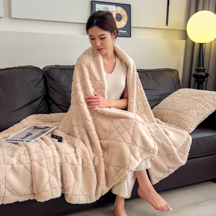 91家纺网 家纺一手货源 找家纺 印季家纺 2025新款双层提花兔毛绒毛毯毯子 提花兔毛绒-卡其