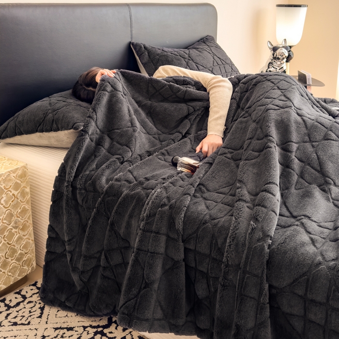 91家纺网 家纺一手货源 找家纺 印季家纺 2025新款双层提花兔毛绒毛毯毯子 提花兔毛绒-深灰