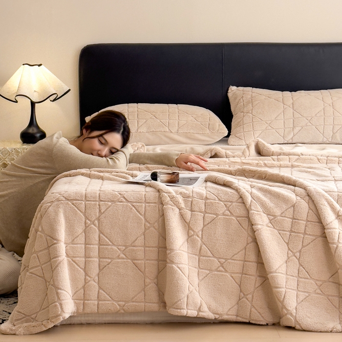 91家纺网 家纺一手货源 找家纺 印季家纺 2025新款双层提花兔毛绒毛毯毯子 提花兔毛绒-卡其