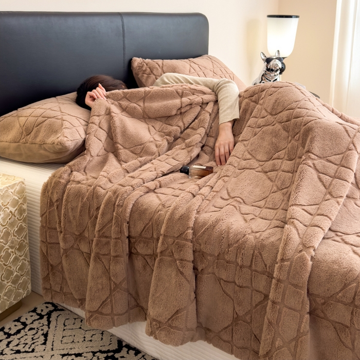 91家纺网 家纺一手货源 找家纺 印季家纺 2025新款双层提花兔毛绒毛毯毯子 提花兔毛绒-咖啡