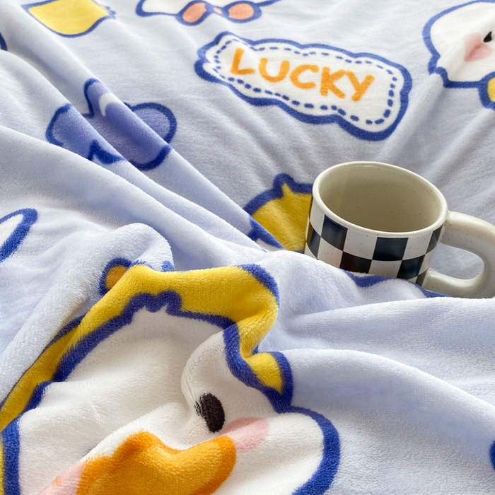 91家纺网 家纺一手货源 找家纺 西引力 2025新款亲肤舒适加厚牛奶绒印花四件套 你好鸭