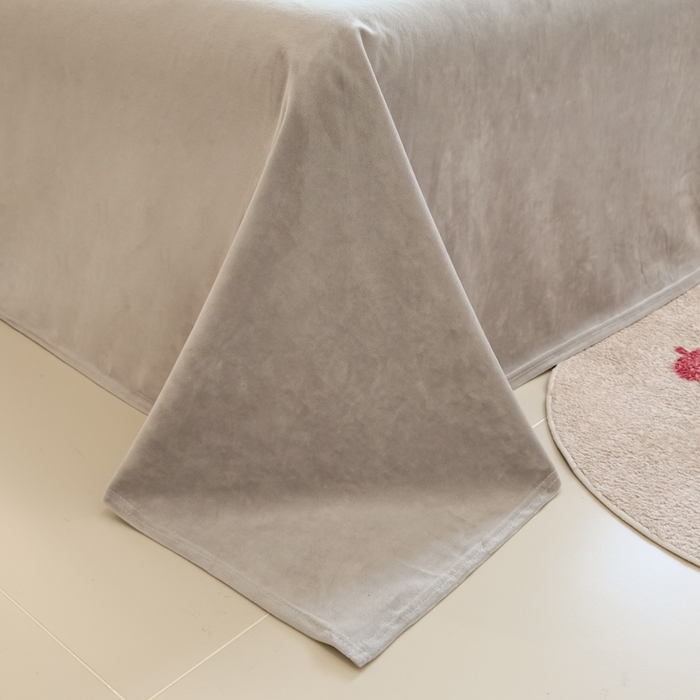 91家纺网 家纺一手货源 找家纺 印季家纺 2025新款大肚腩-海獭绒贴布绣四件套 大肚腩-浅蓝-浅灰