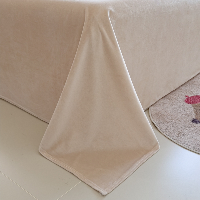 91家纺网 家纺一手货源 找家纺 印季家纺 2025新款小两口海獭绒贴布绣四件套 小两口-淡绿-浅棕