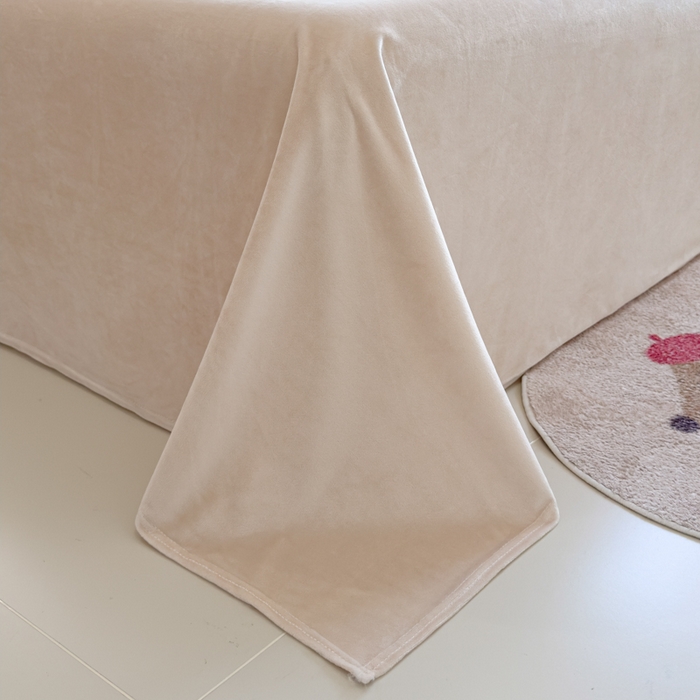 91家纺网 家纺一手货源 找家纺 印季家纺 2025新款小两口海獭绒贴布绣四件套 小两口-香槟金-浅棕