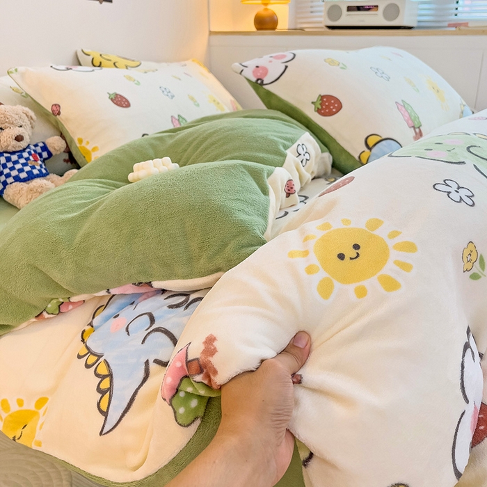 91家纺网 家纺一手货源 找家纺 西引力 2025新款亲肤舒适加厚牛奶绒印花四件套 淘气恐龙