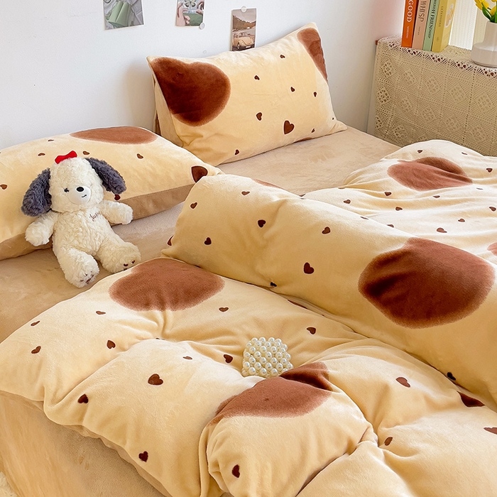 91家纺网 家纺一手货源 找家纺 西引力 2025新款亲肤舒适加厚牛奶绒印花四件套 心动