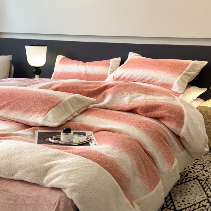 91家纺网 家纺一手货源 找家纺 （总）印季家纺 2025新款羊呢绒兔毛大拼角四件套