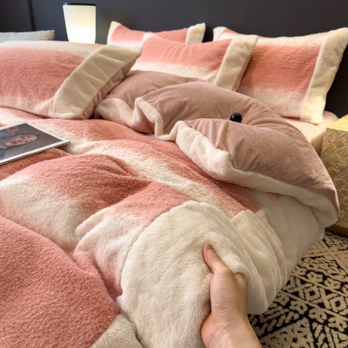 91家纺网 家纺一手货源 找家纺 （总）印季家纺 2025新款羊呢绒兔毛大拼角四件套