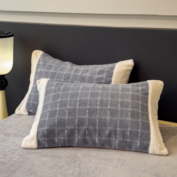 91家纺网 家纺一手货源 找家纺 印季家纺 2025新款羊呢绒兔毛大拼角四件套 拼角-蓝色小格