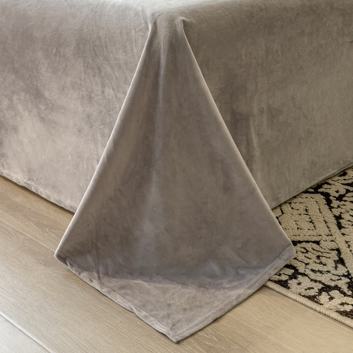 91家纺网 家纺一手货源 找家纺 印季家纺 2025新款羊呢绒兔毛大拼角四件套 拼角-灰色大条纹