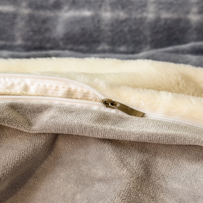 91家纺网 家纺一手货源 找家纺 印季家纺 2025新款羊呢绒兔毛大拼角四件套 拼角-蓝色小格