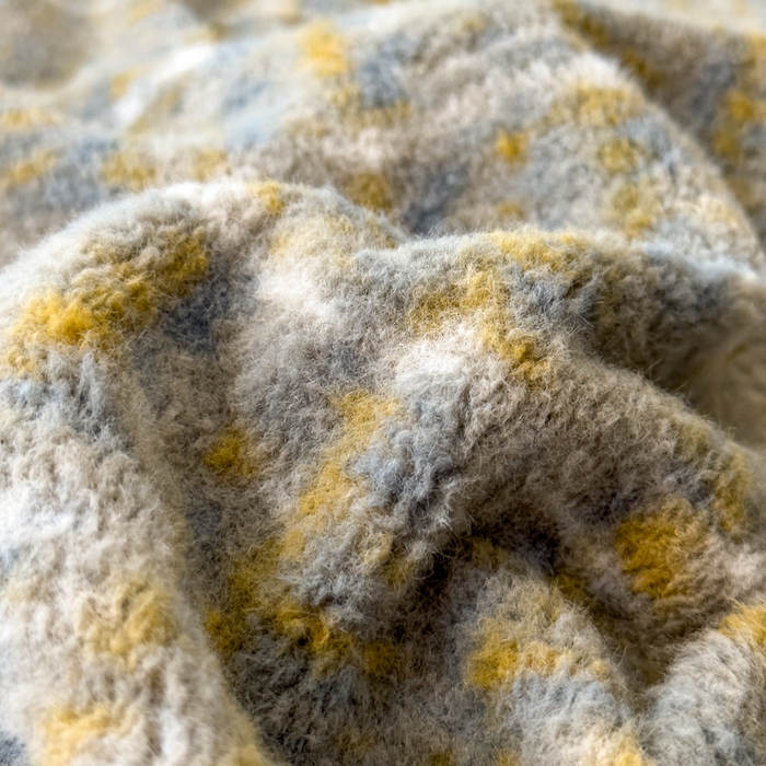 91家纺网 家纺一手货源 找家纺 印季家纺 2025新款羊呢绒兔毛大拼角四件套 拼角-五彩小格